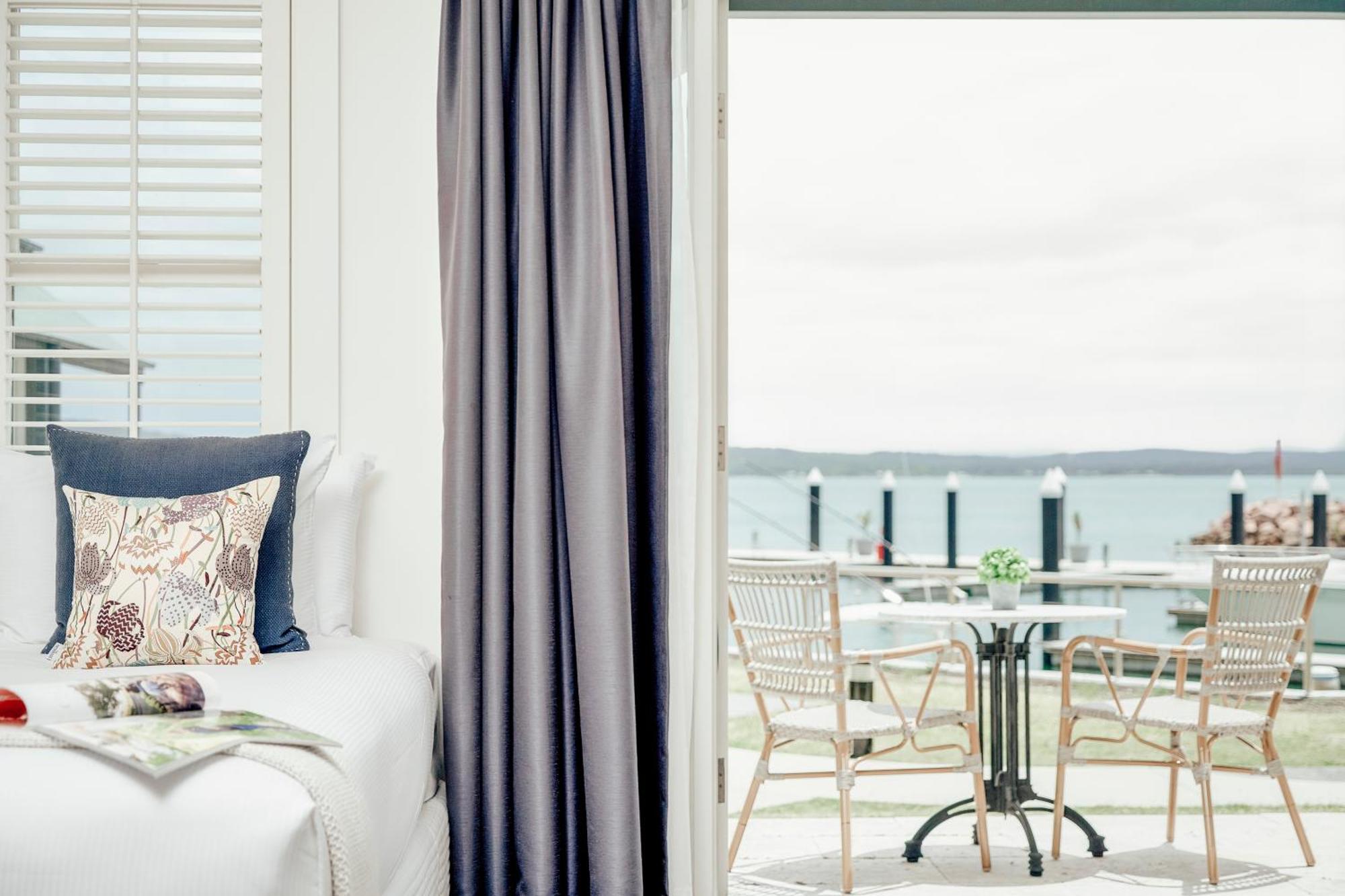Anchorage Port Stephens Hotel Corlette Phòng bức ảnh